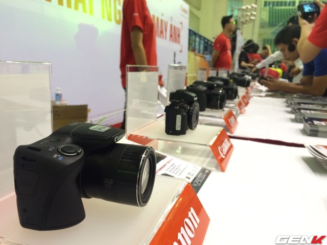  Canon cũng mang tới cuộc thi PhotoMarathon 2015 những sản phẩm hàng đầu của hãng 