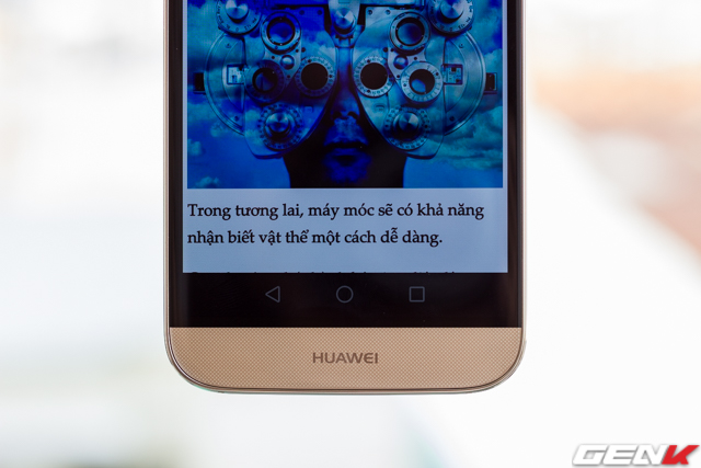  3 phím cơ bản của Android được đưa vào phần hiển thị của màn hình. 