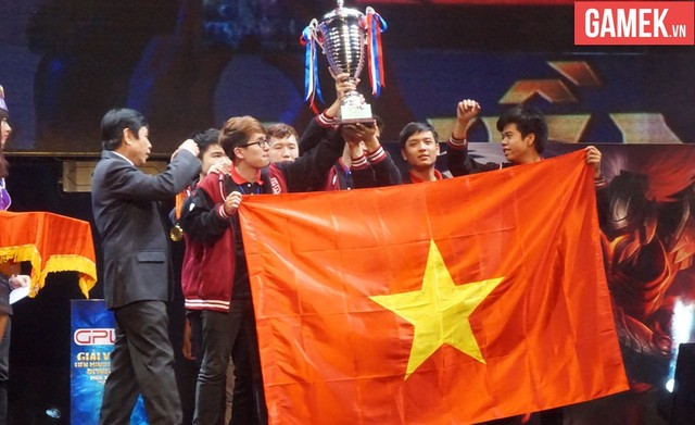 SF5 vô địch GPL 2015 vẫn không giành suất tham dự giải đấu quốc tế là một nỗi buồn khó phai.