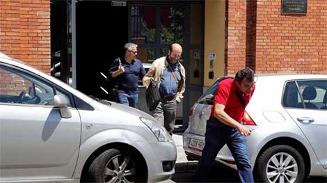 Hôm 30-6, cảnh sát đã lục soát văn phòng đại diện của Google tại Madrid. Ảnh: Reuters.
