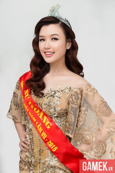 
Phương Chi đăng quang Nữ hoàng trang sức Việt Nam 2015
