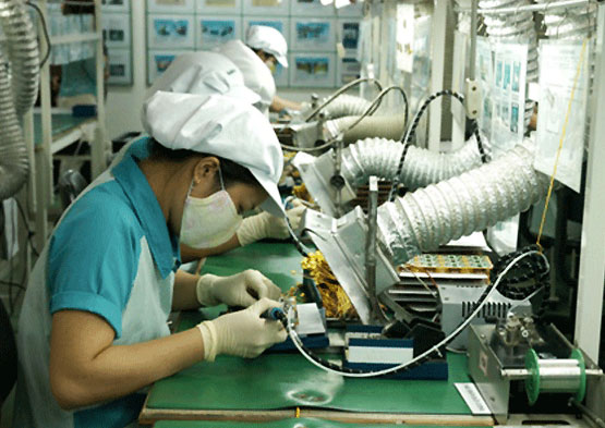  So với doanh nghiệp FDI, công nghiệp hỗ trợ Việt Nam còn rất hạn chế về năng lực. Ảnh Internet. 