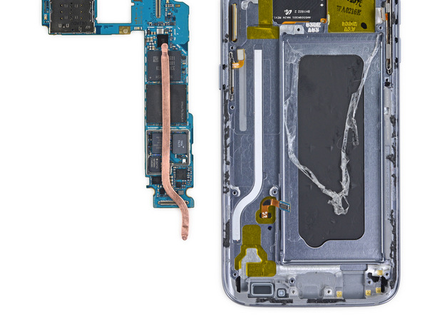  Bộ phận tản nhiệt trên Galaxy S7. 