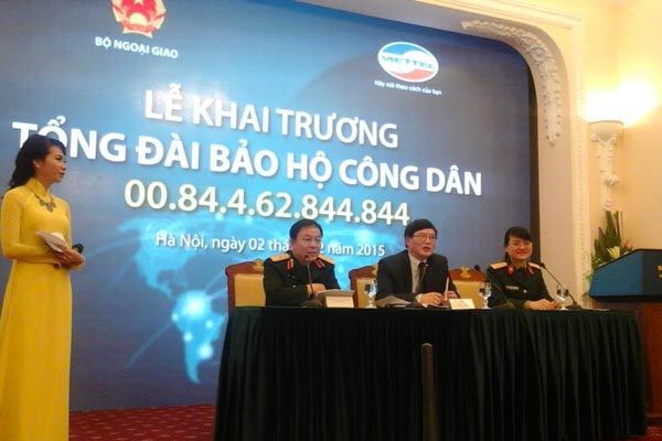  Khi gặp sự cố ở nước ngoài, người Việt chỉ cần gọi vào số này. (Ảnh VNN). 