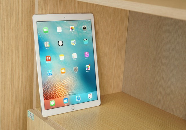  Máy tính bảng thế hệ mới của Apple sẽ có tên iPad Pro 9,7 inch. 