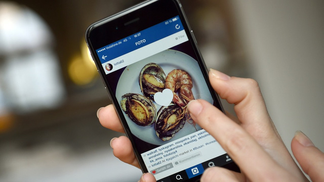  Instagram giờ đây đã lớn mạnh tới nỗi nhiều người dùng giảm tần suất sử dụng Facebook để sử dụng ứng dụng chia sẻ ảnh này. 