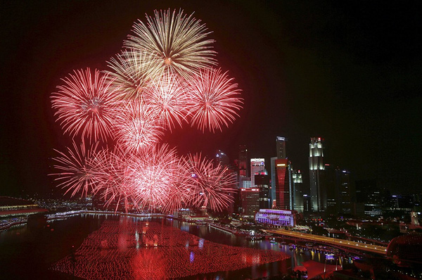  Pháo hoa chào năm mới tại Singapore. 