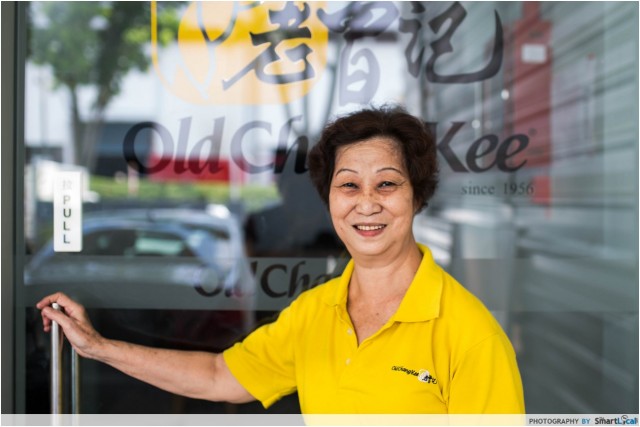  Cô Lee Suan Tee – Giám sát sản xuất đã gắn bó với công ty từ 1987 
