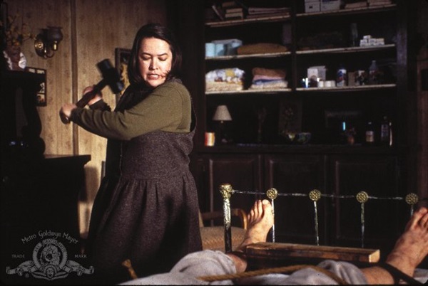 
Annie Wilkes – vai diễn để đời của Kathy Bates trong Misery (1990)
