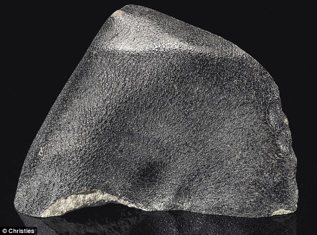 14,5 tỷ đồng là giá ước lượng của viên đá có nguồn gốc từ Sao Hỏa này.