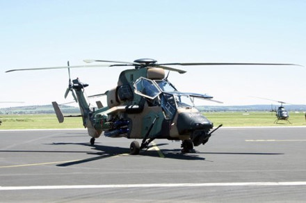  Eurocopter Tiger có lớp vỏ làm bằng vật liệu siêu bền và siêu nhẹ, do vậy nó có thể hoạt động dễ dàng và cơ động linh hoạt. 