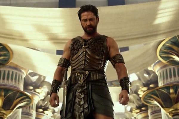 Gerard Butler trong vai thần Set