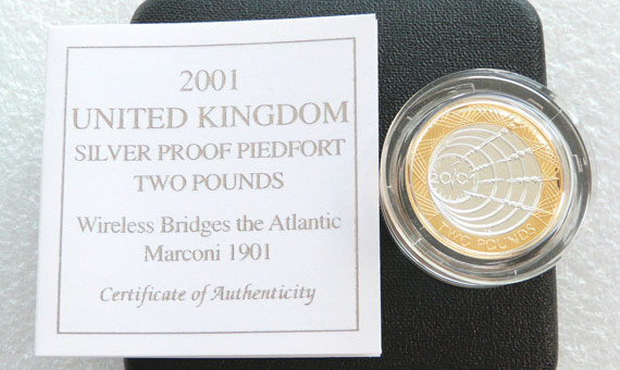 Đồng 2 pound của Anh năm 2001 kỷ niệm 100 năm lần đầu tiên truyền tải điện báo không dây qua Đại Tây Dương.