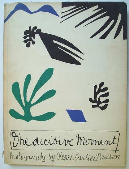 Bìa sách The Decisive Moment xuất bản năm 1952.