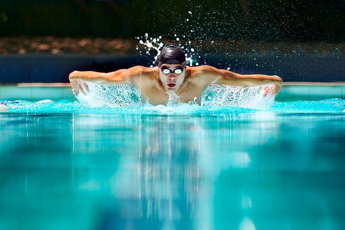  Kỷ lục 100 mét hiện nay là 49,82 giây không cách xa bao nhiêu so với phương pháp bơi sải vì khoảng thời gian nhỏ được phép sử dụng Dolphin kick. 