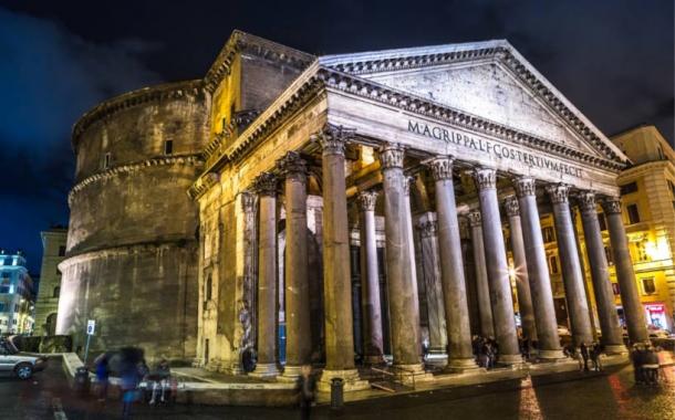 Đền Pantheon là một công trình bê tông lớn đã tồn tại qua gần 2.000 năm
