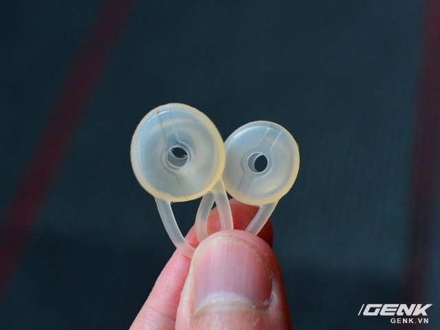  Phần Ear Tip chất liệu cao su có thể thay đổi trên thiết bị 