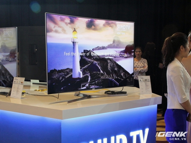  Tất cả các TV Samsung SUHD 2016 đều cung cấp dải tương phản động mở rộng cao cấp (HDR) với HDR lên đến 1.000 nit. 