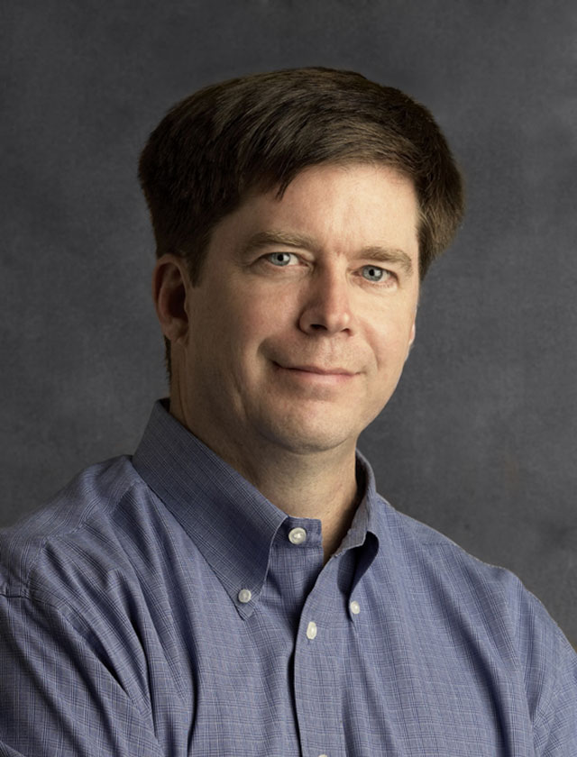  Ông John Fowler, Phó Giám đốc điều hành mảng Hệ thống tại Oracle. 