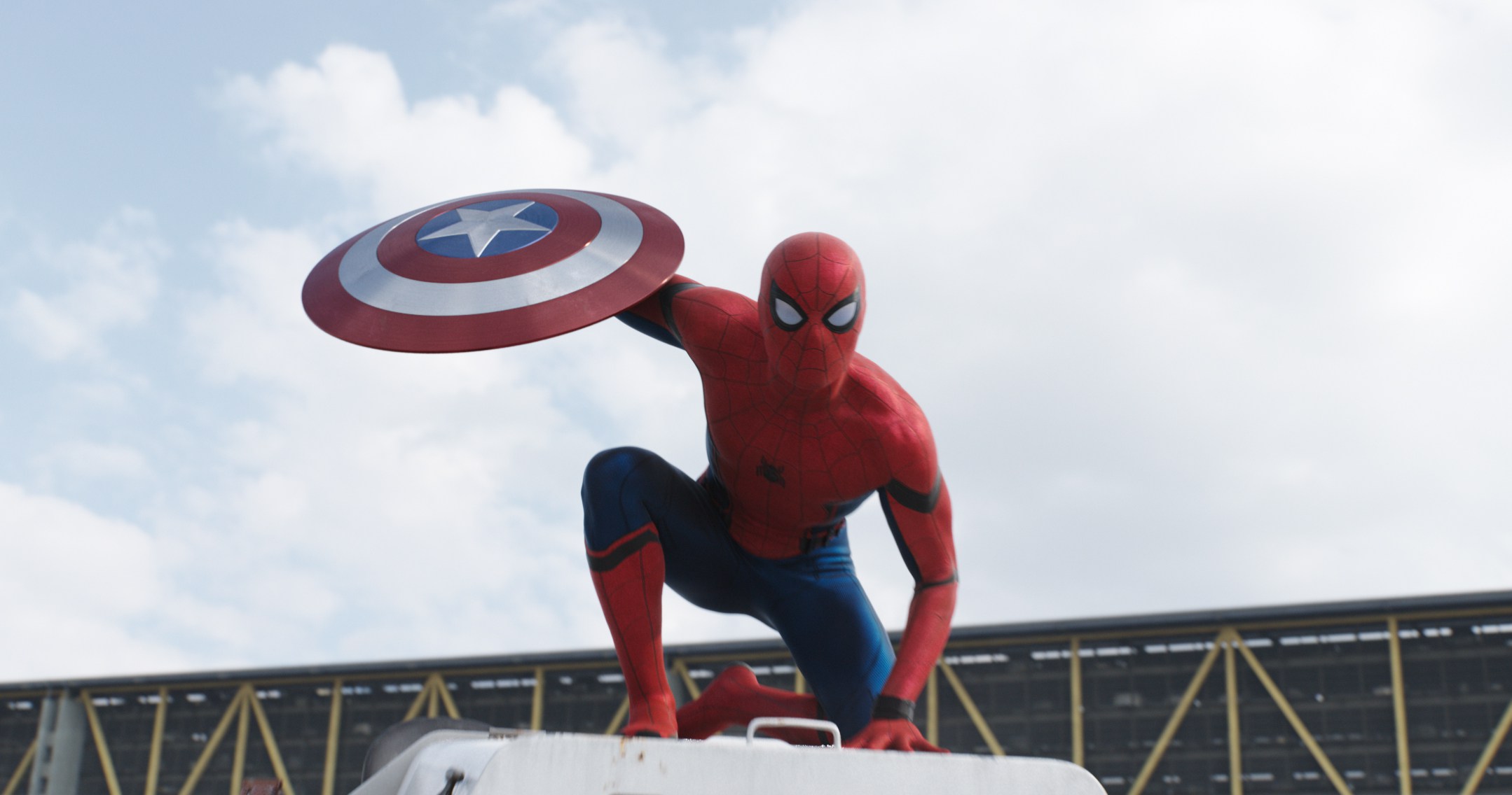  Spider-Man trong Civil War. 