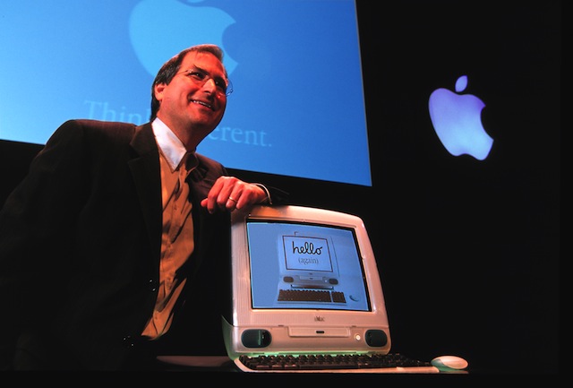  Steve Jobs thời còn trẻ. 