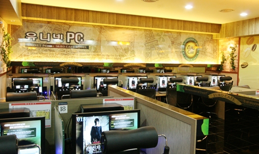 Nhiều Cyber Game tại Hàn Quốc có quy mô cả nghìn máy tính.