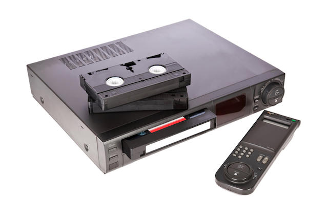 Đầu băng VCR sẽ bị khai tử trong tháng này, vĩnh biệt tượng đài giải trí  một thời của thế hệ 8X
