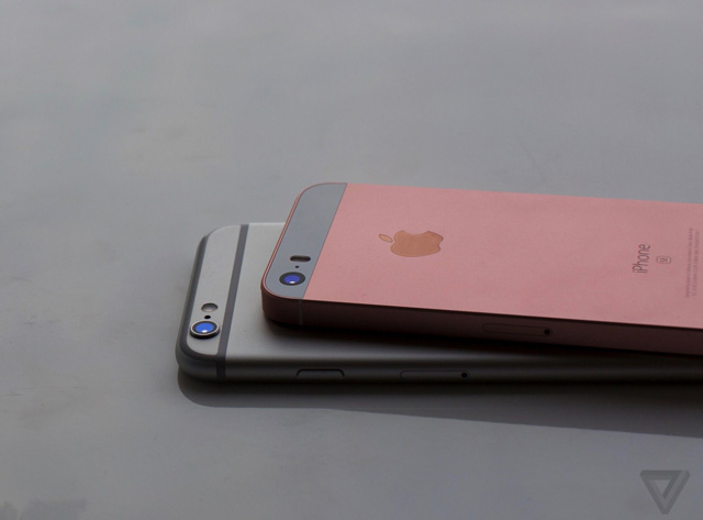 Với nhiều người iPhone SE là lựa chọn hợp lý hơn iPhone 6s.
