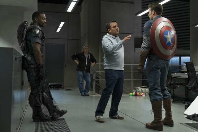 Joe và Anthony Russo từng đạo diễn Captain America 2 sẽ đảm nhiệm phần 3 của The Avengers