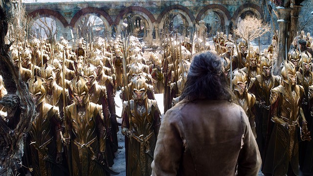 The Hobbit tiếp tục dẫn đầu trong tuần thứ 2 liên tiếp.