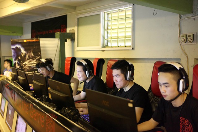 B2W tại Tt-eSports CS:GO Championship.