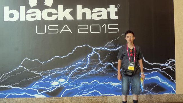  Moshe cũng tích cực tham gia các diễn đàn an ninh mạng như BlackHat để tích lũy kinh nghiệm cho startup của mình sau này. 
