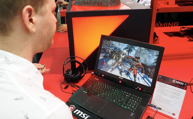 MSI tiếp tục chứng tỏ vị thế của mình trong làng laptop game khi ra mắt một công nghệ chơi game chưa ai từng nghĩ đến: điều khiển nhân vật bằng cách di chuyển mắt.