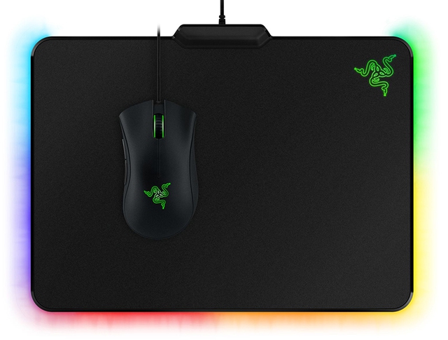 Razer_Firefly_tam_lot_chuot_den_LED_1.