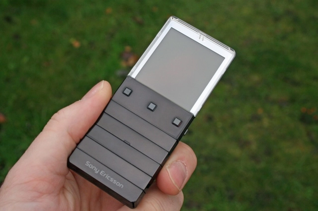  Thiết kế độc đáo của Sony Ericsson Xperia Pureness 