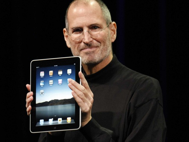  Steve Jobs đã từng nói rằng kỷ nguyên hậu PC bắt đầu từ năm 2010. 