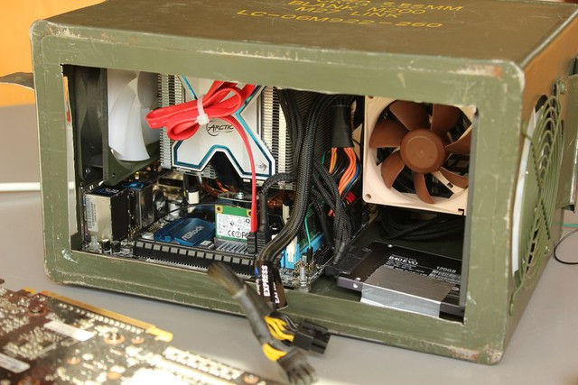mITX Gaming Ammo Can interior