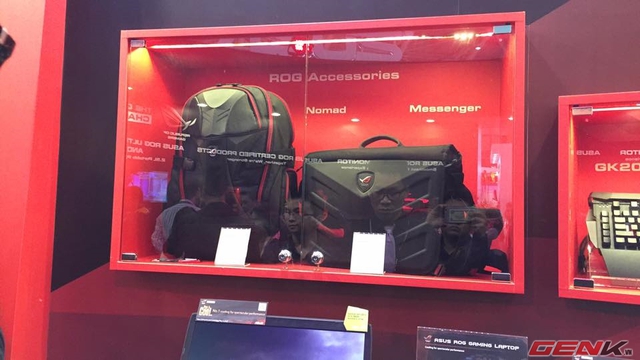 Bộ đôi balo và túi đựng laptop dành cho người dùng ROG.
