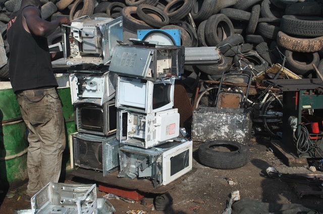 
Agbobloshie - một trong những bãi chứa rác thải điện tử lớn nhất thế giới
