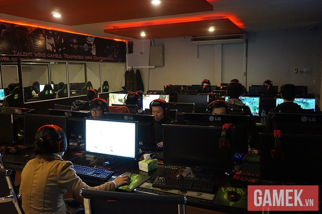 Cận cảnh Imba eSports Stadium - Quán game dành riêng cho fan thể thao điện tử