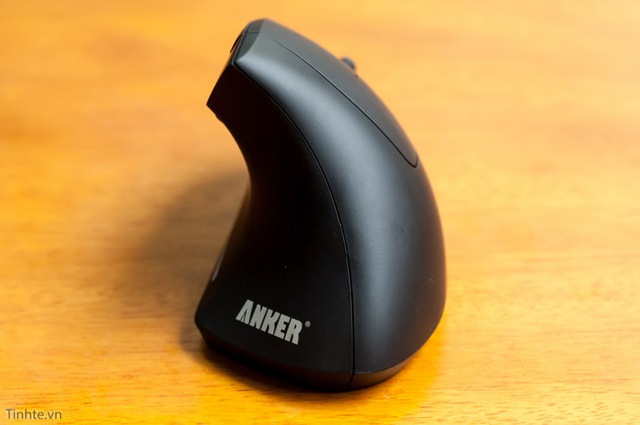 Tinhte.vn_Anker_Wireless_Vertical_Mouse-1.