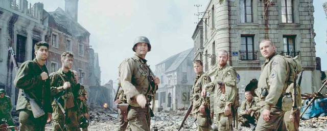  Matt Damon(thứ 3 từ trái sang) cùng đội cứu hộ cho anh trong phim Giải cứu binh nhì Ryan. 