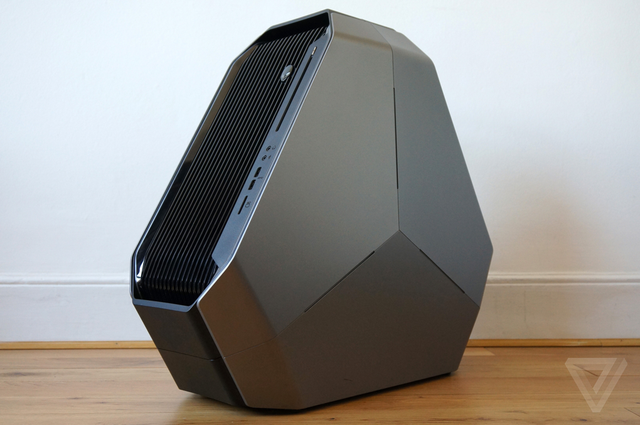 Chiêm ngưỡng máy tính chơi game cao cấp Alienware Area 51