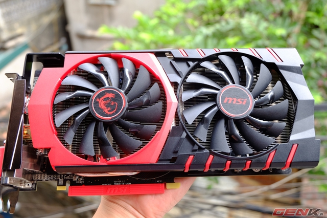 Vẫn là thiết kế quen thuộc của series VGA MSI GAMING với tông màu đỏ đen, từ GTX cho đến R9 Series