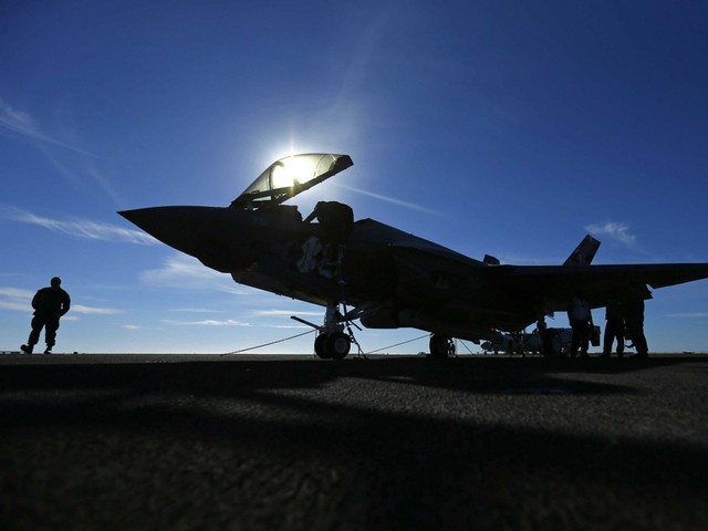 Máy bay chiến đấu F-35 và máy bay không người lái sẽ là lực lượng chính trên tàu.
