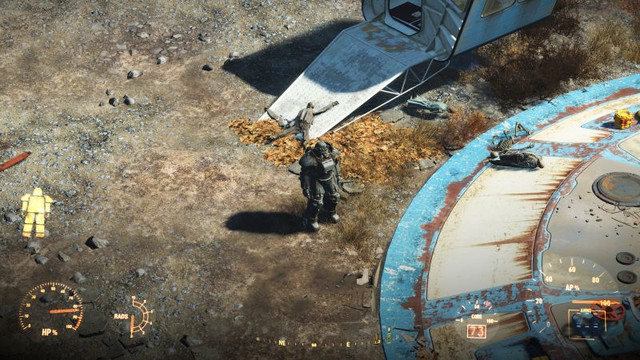 
Nhân vật Fallout 4 trong bộ Power Suit nhìn từ trên cao xuống.
