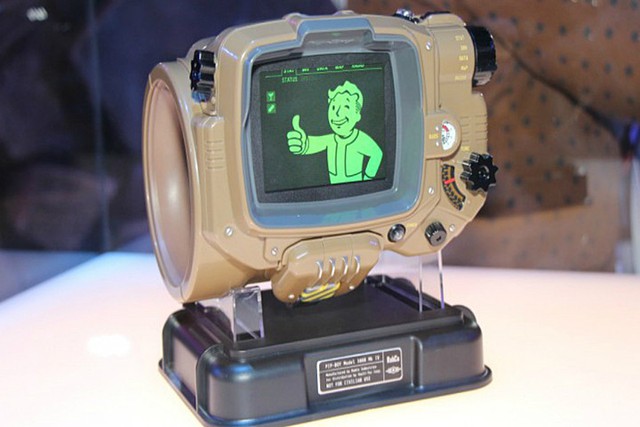 
Món đồ chơi PipBoy của Fallout 4 cháy hàng ở khắp mọi nơi.
