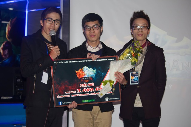 Đinh Việt Hùng - Giành giải Nhì với phần thưởng 1 tai nghe Razer BlackShark Gaming