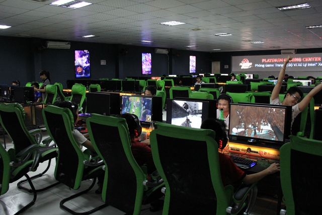 Cận cảnh Platinum Gaming Center - Quán game thoáng đạt cho game thủ Bách Khoa