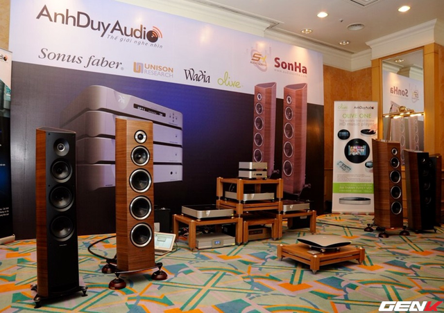  AnhDuy Audio cũng đưa ra HN hệ thống loa và ampli khủng của mình 